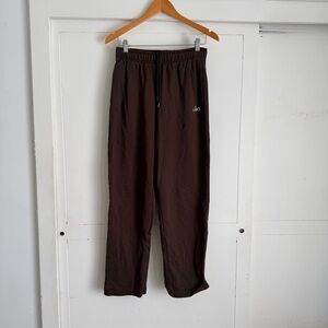 Alo Yoga Accolade Sweatpants - Espresso Brown